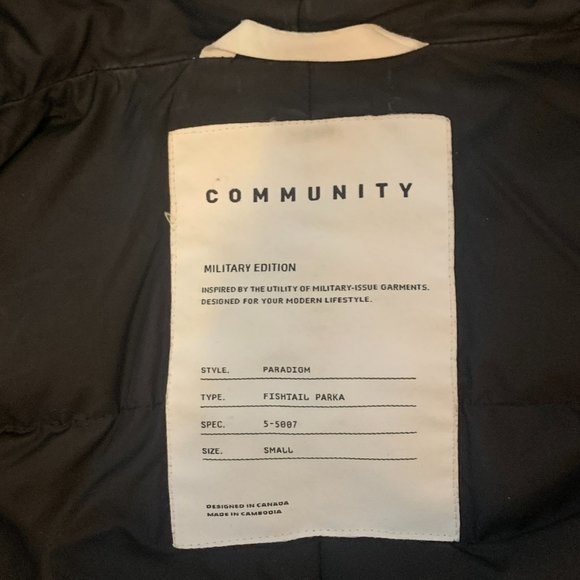 Aritzia Community Paradigm Fishtail Parka (Small) - Picture 4 of 11